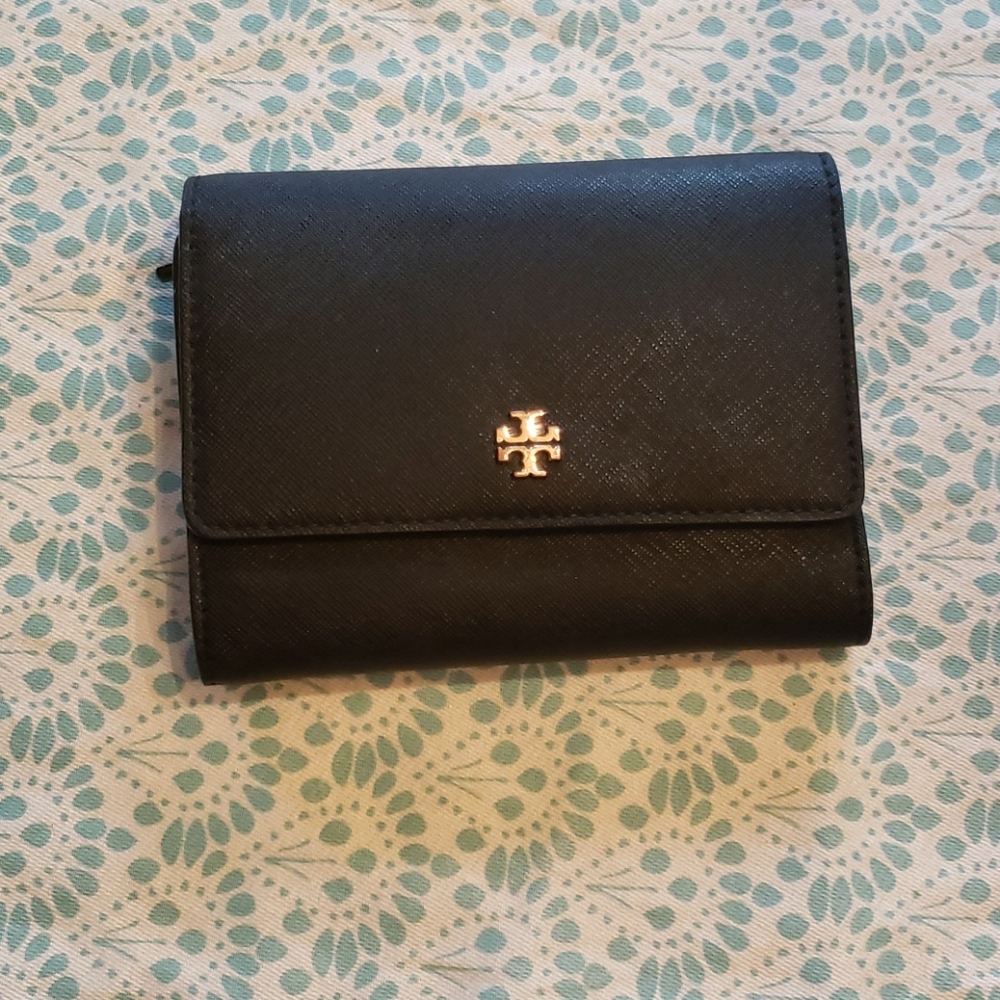 Tory Burch  Robinson medium trifold